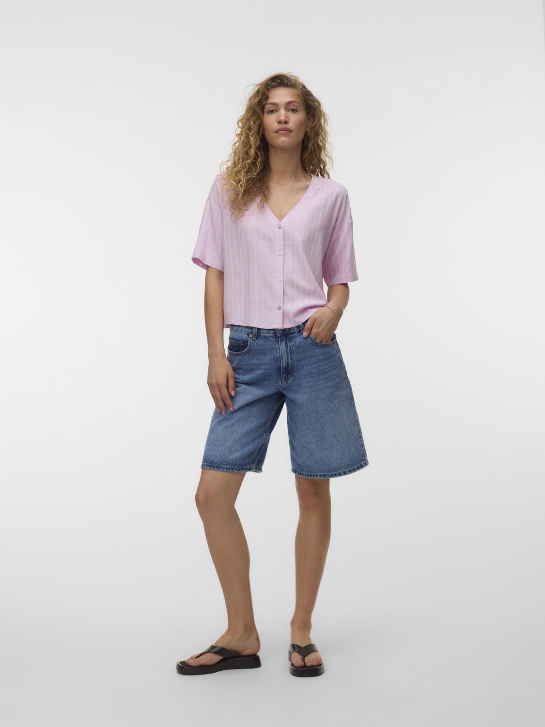 model_shot-front